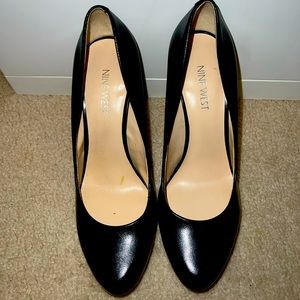 Nine West black business shoes